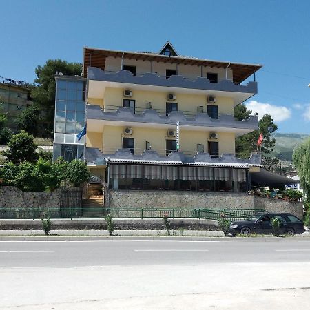 Qiqi Hotel Gjirokaster Exterior photo
